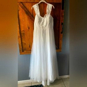 Wedding dress